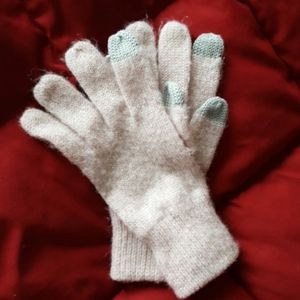 American Eagle touchscreen gloves